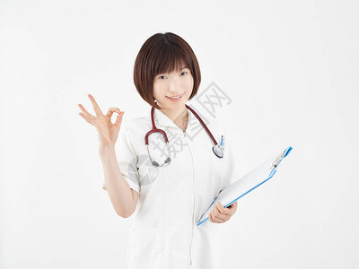 白面带笑脸的日本女护士能图片