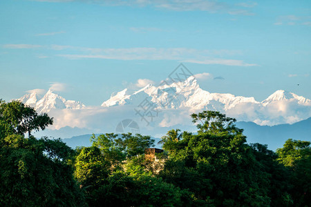 尼泊尔美丽的雪山图片