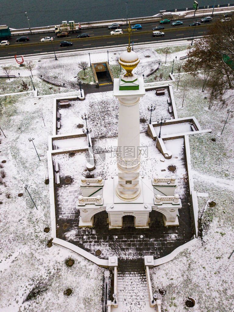 基辅城市公园的纪念碑图片