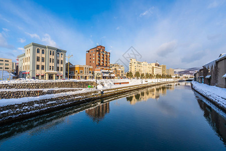 日本北海道冬季和雪季的大田运河风景美背景图片