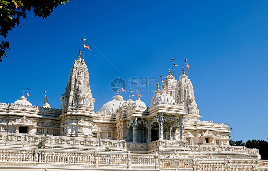 一座白色大理石印度教寺庙的看法图片