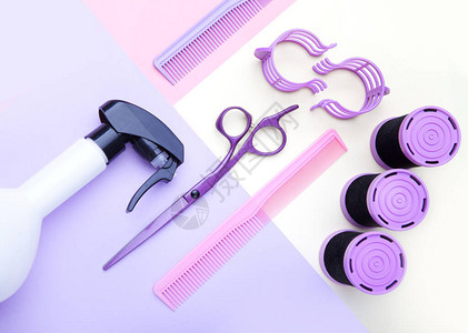 时髦的专业理发剪刀和梳子理发师沙龙概念美发工具组b背景图片