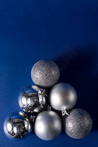 年新替代圣诞树蓝色银色红色圣诞树装饰图片