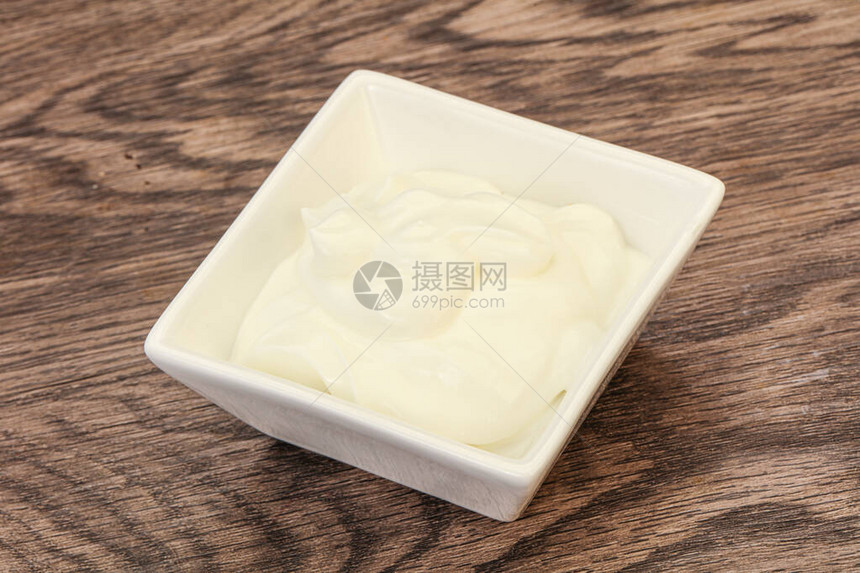 碗里的乳制品酸奶油图片