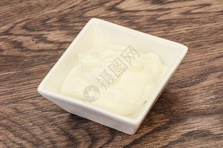 碗里的乳制品酸奶油图片