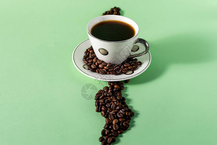 咖啡杯和咖啡豆以图片