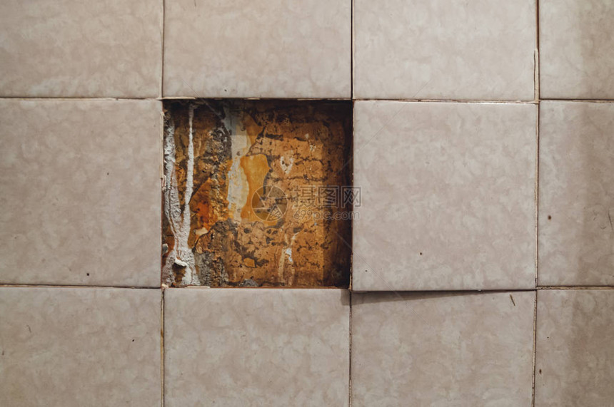 浴室瓷砖脱落的背景图片