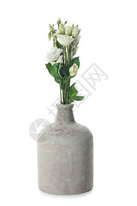 花瓶与白色背景上的花束图片