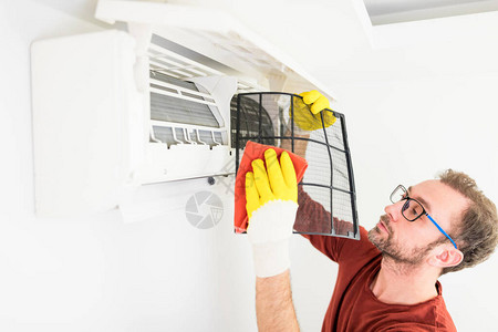 空调服务和维护空调机组的固定和图片