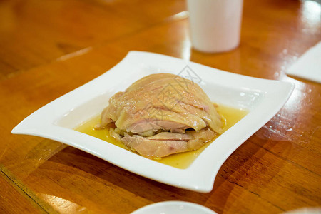德鲁肯鸡是丁餐厅的热门菜之一图片