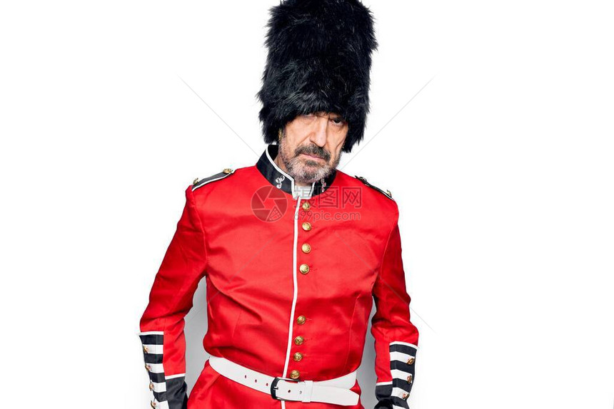 中年英俊的威尔士卫兵穿着传统制服图片