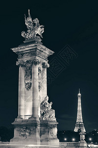 亚历山大三世桥雕像在法国巴图片
