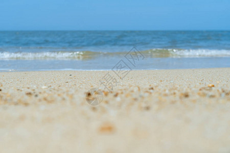 夏季热带自然清洁海滩和白沙滩背景图片