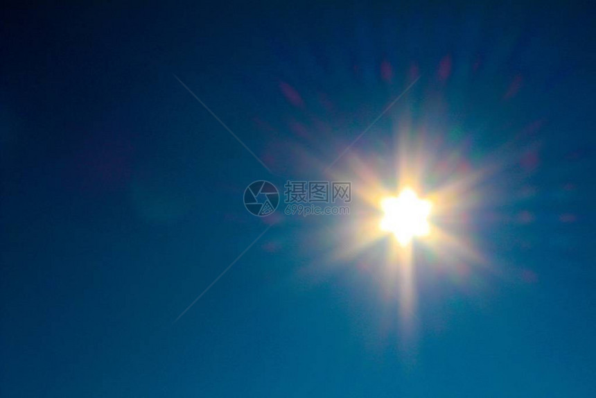 天空中的太阳午餐中的太阳图片