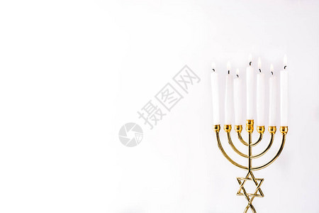 犹太人Hanukkahmenorah在白色图片