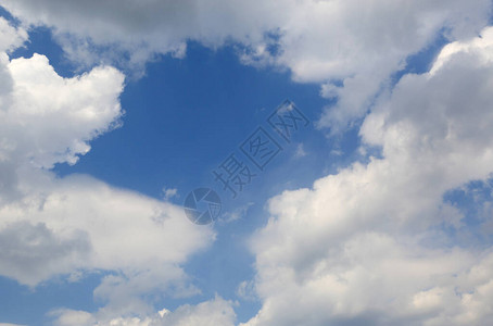 天空中的抽象白云图片