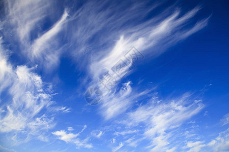 天空与云彩背景图片