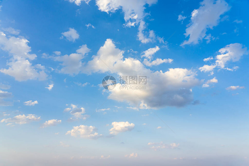美丽的蓝天和云彩有图片