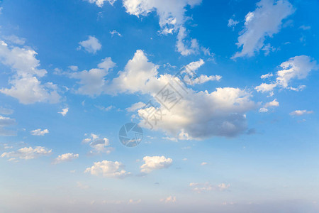 美丽的蓝天和云彩有图片