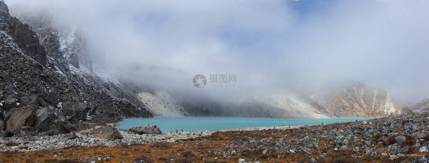 尼泊尔珠穆峰地区戈图片