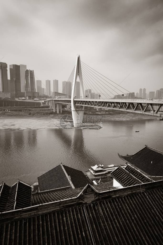 在重庆与旧屋及城市建筑的桥梁图片