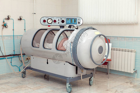 压力室是一种使身体饱和并含有大量氧气的装置高清图片