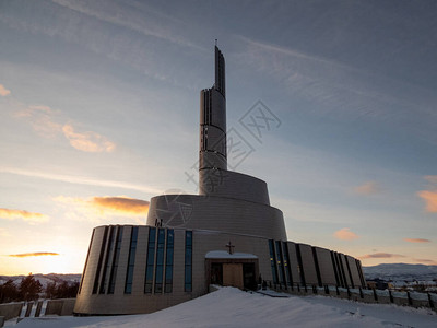 是位于阿尔塔市的挪威的教区堂高清图片