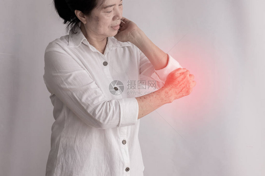 亚洲老年妇女患有慢联合风湿病头痛和治疗概念癌图片