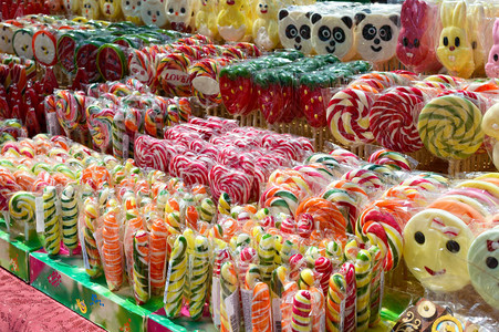 手工制作的美味五颜六色的糖果棒糖生态治疗博览会民间图片