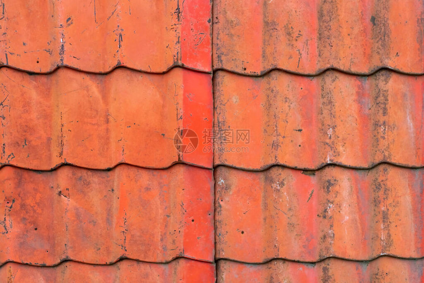顶视图旧红色金属屋顶图片