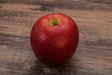 单红甜可口苹果图片