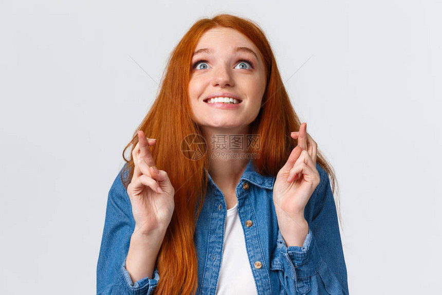 乐观可爱的红发女孩想要梦想成真图片