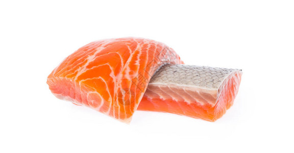 三文鱼排红鱼孤立在白色背景背景图片