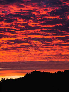 红夜天空日落时多云的天空天空纹理图片