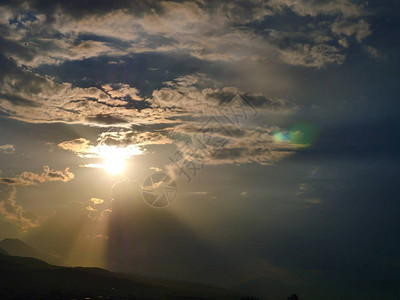 美丽的夕阳天空景观图片