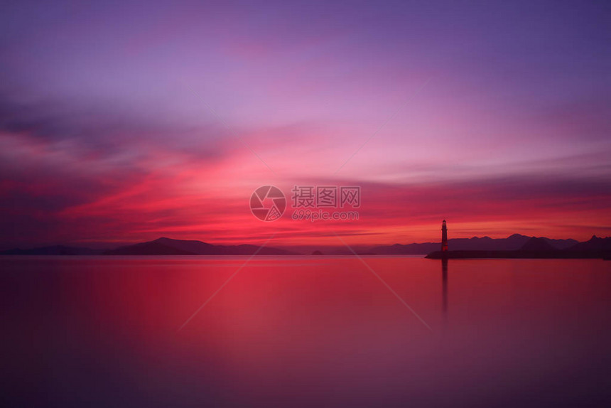 海滨小镇博德鲁姆和壮观的日落土耳其穆拉图片