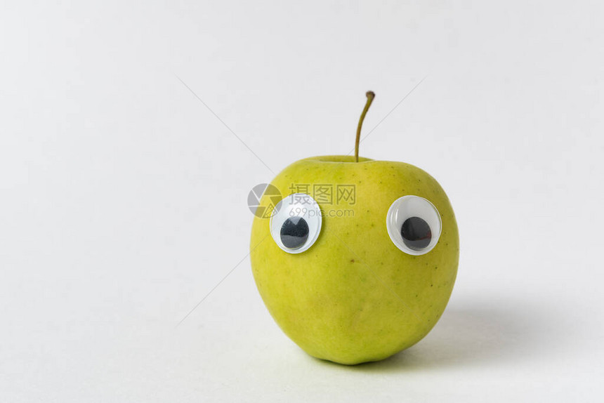 用白色背景的脸来可爱苹果绿苹果和图片