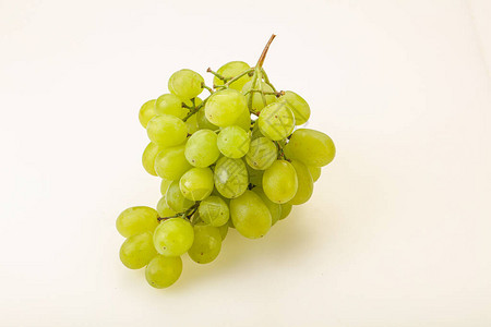 香甜可口的成熟绿葡萄图片