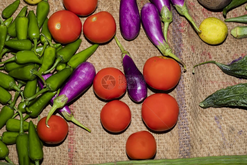 各种新鲜蔬菜不同水果和蔬菜图片