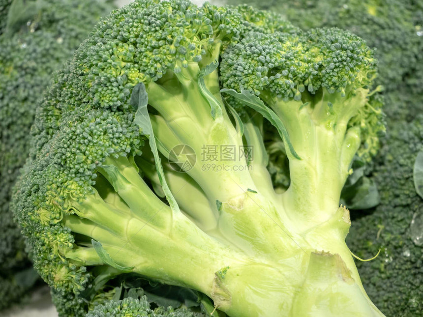 绿色新鲜生菜花椰菜蔬菜富含痕量图片