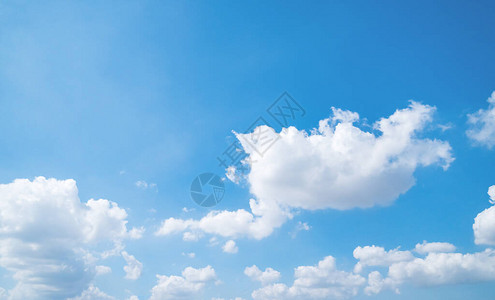 清澈的蓝天背景背景的云彩背景图片