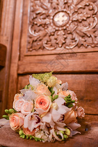新娘的玫瑰花束图片