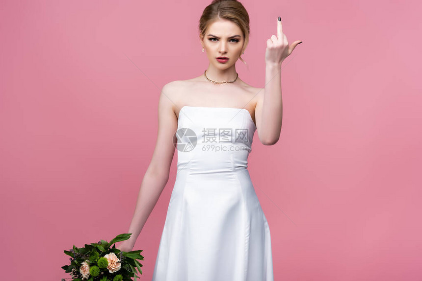 穿着白色婚纱的漂亮新娘图片