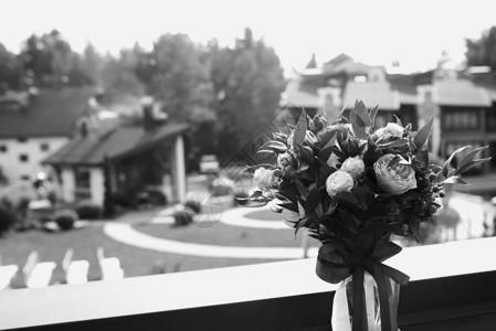 结婚当天婚礼花束和花朵装图片