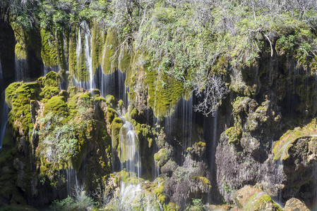 埃尔梅内克河上的叶尔科普鲁瀑布和峡谷位于土耳其东地中海地区一个名叫梅尔辛省的背景