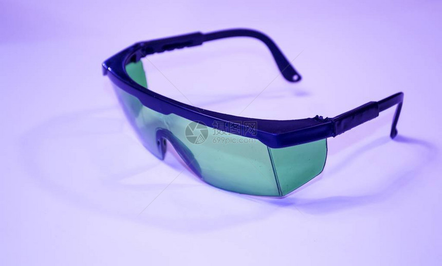 保护绿色眼镜设计背图片