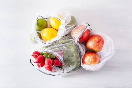 塑料袋中的水果和蔬菜图片