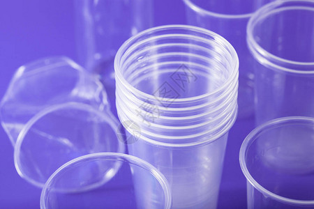 利用单一塑料杯塑料塑料废物的图片