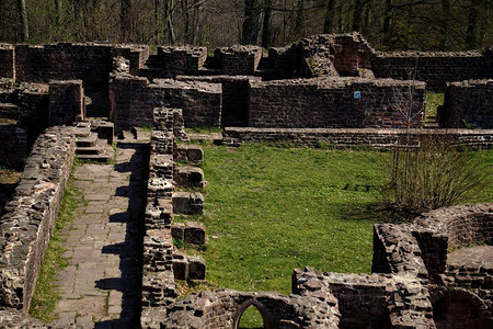 德国海德堡圣山迈克尔修道院的废墟图片