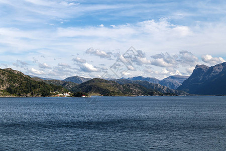 挪威峡湾的风景图片